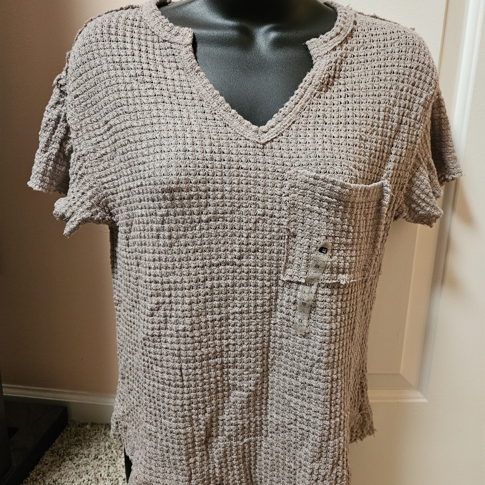BKE Waffle Textured Short Sleeve V-Neck Tee - Taupe
